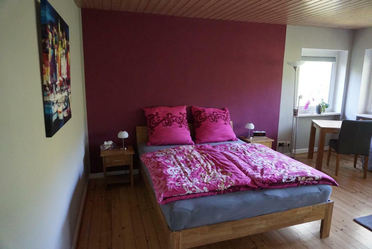 Gruene Oase Apartment Hargesheim ภายนอก รูปภาพ